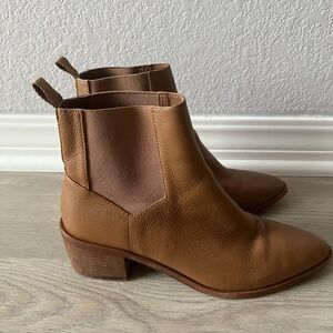 Chinese Laundry Filip Bootie Size 9